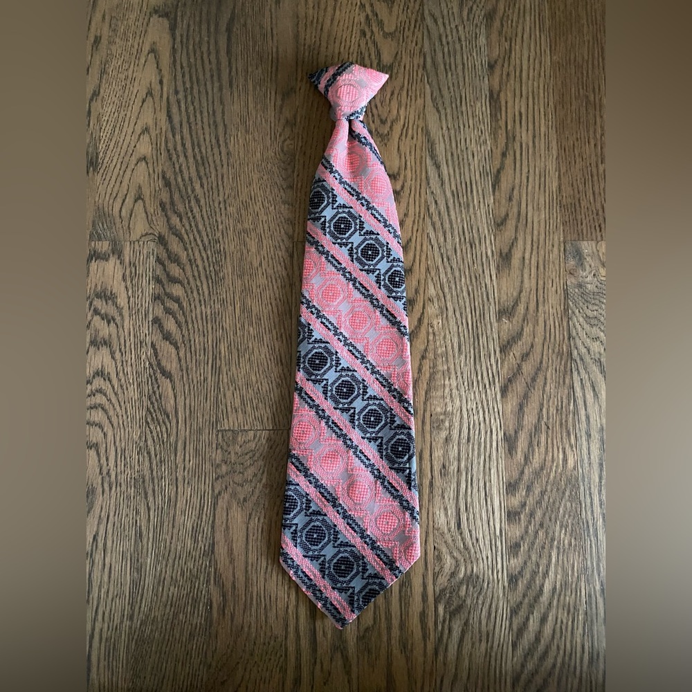 VINTAGE TIE | Snapper brand. Amazing pattern!